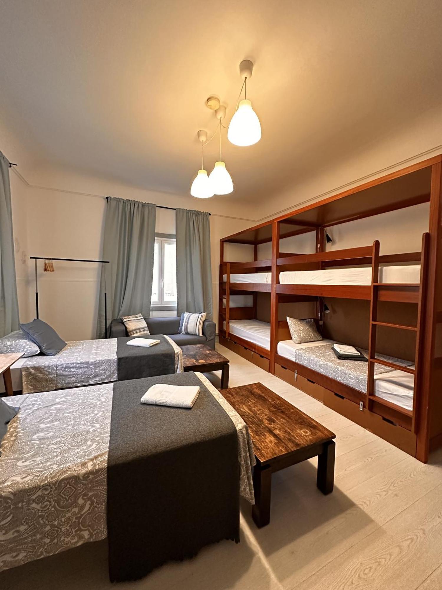 Hostel Ey *